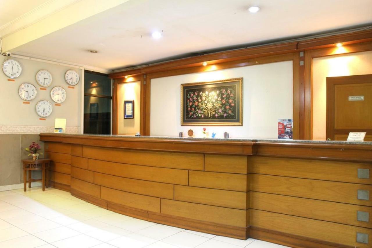 Hotel RedDoorz @ Surapati Bandung Zewnętrze zdjęcie